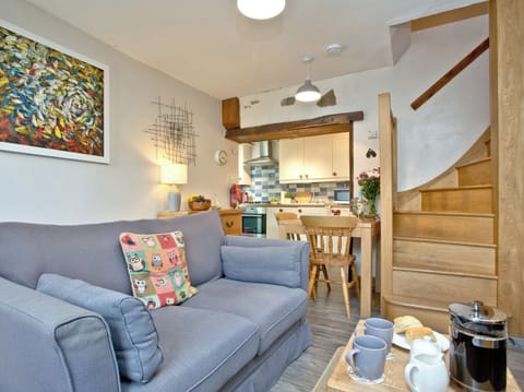 Open plan living space | Cobble Cottage, Appledore