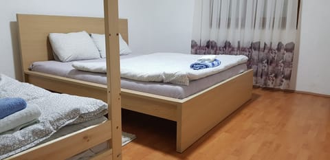 Bed room