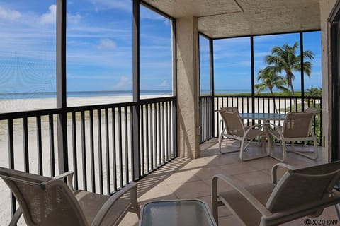 Fabulous Beachfront Vacation Condo with Gorgeous Gulf Views - Carlos Pointe 236