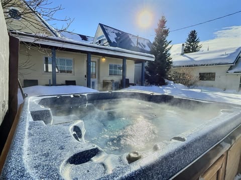 courtyard hot tub