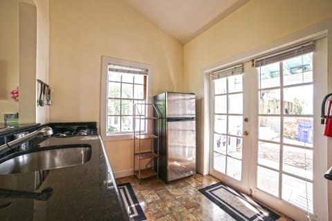 Conch House Full Kitchen