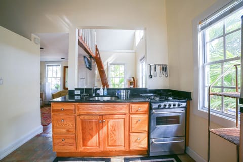 Conch House Full Kitchen