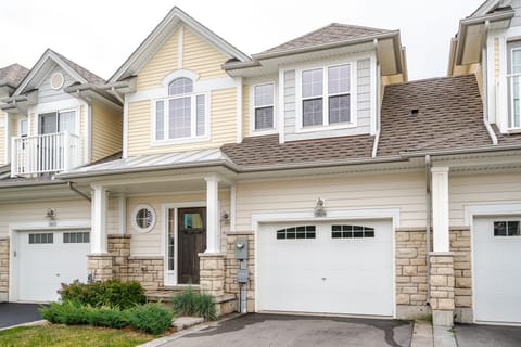New Town Home with parking for two cars
