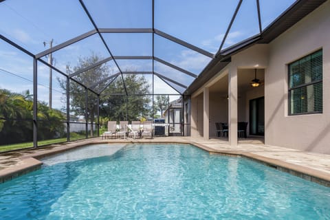 Heated pool vacation rental in Cape Coral, Florida