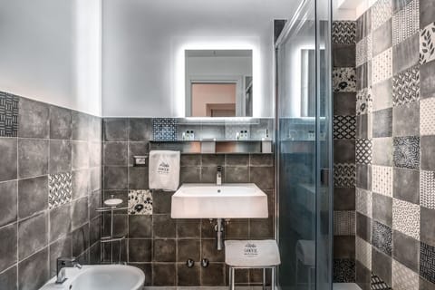 loft-in-sorrento-apartment-bathroom