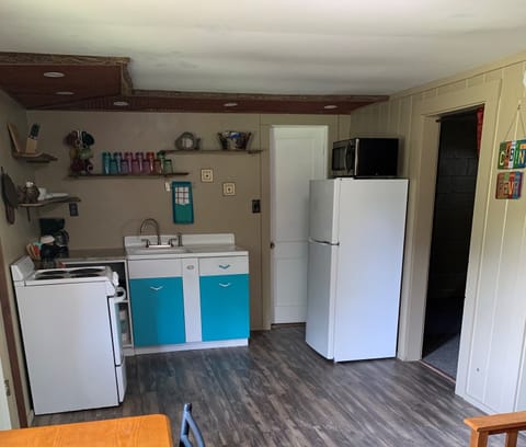 Cabin 2 - Kitchen