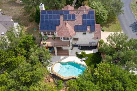 Aerial view of back yard