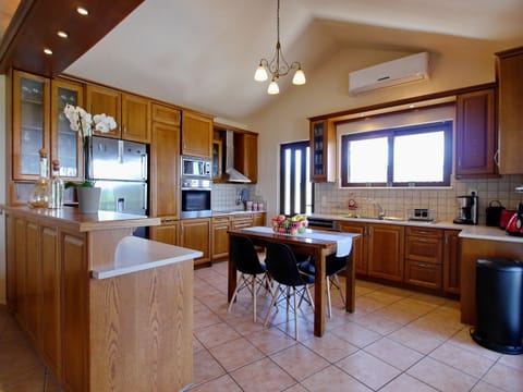 Villa Metapothia Crete