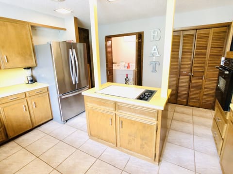 Plenty of room to prepare and cook dinner