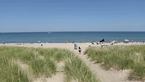 Stop 7 is an easy 7 block walk away. Stop 7 is the Beachwalk Beach. 
