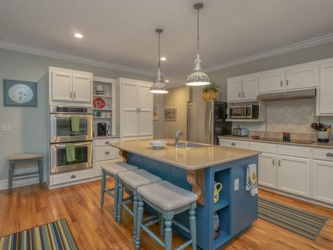 Island seating for 3.