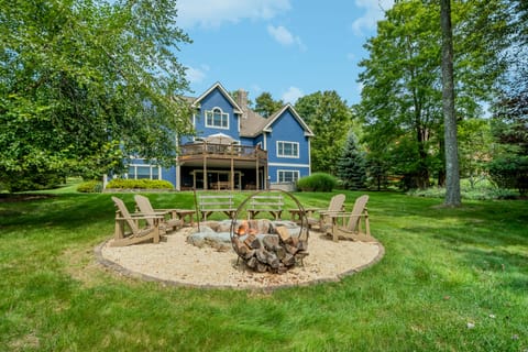 Back Exterior - Fire Pit