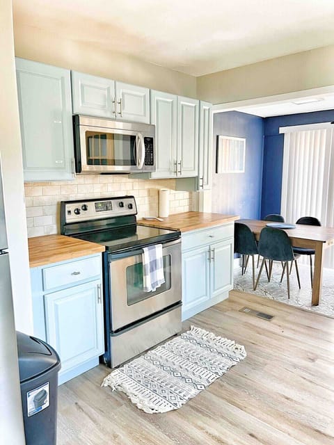 Spacious, modern kitchen perfect for family cooking or meal prep.