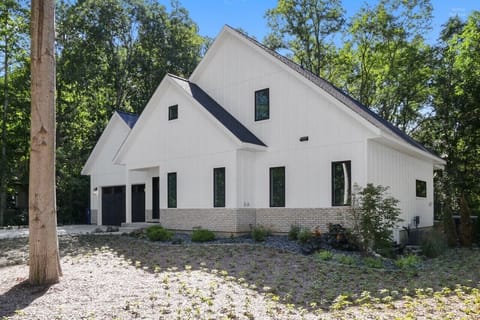 Welcome to Wooded Bliss!