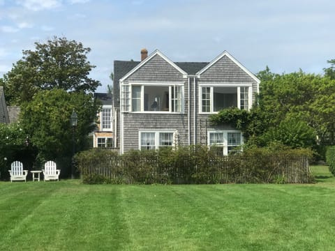 Welcome to Wade cottages Guest house-All you can see is ocean