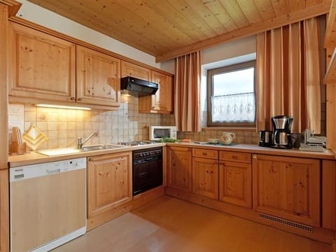 App. 2 "Kaiserblick", 2 bedrooms / 1 living room / bedroom - Landhaus Horngacher Apartment in Ellmau