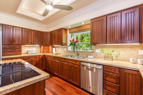 Cooking in?  Enjoy a fully equipped kitchen for a gourmet meal.