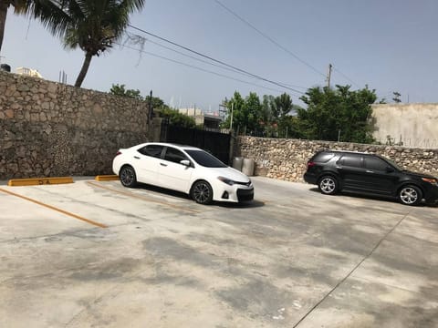 Parking with remote control premises entirely gated