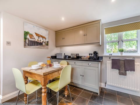 Kitchen | Perkins Cottage, Woolley Moor, near Alfreton