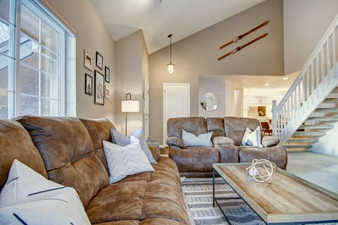 Our living area features impressive vaulted ceilings that create a bright, airy, and expansive feel