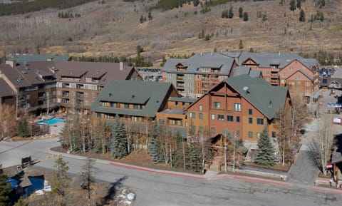 Arapahoe Lodge