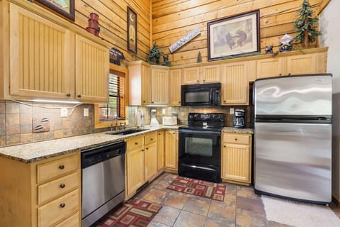 Full Kitchen