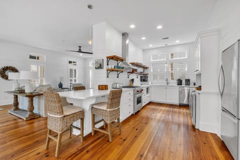 First Floor: Kitchen