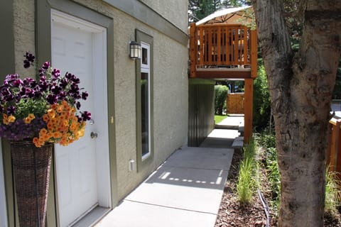 Private Entrance to Suite  