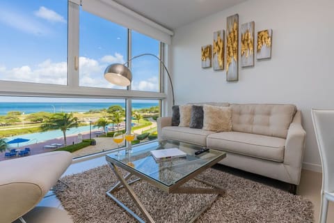 Living room w/ sofa bed