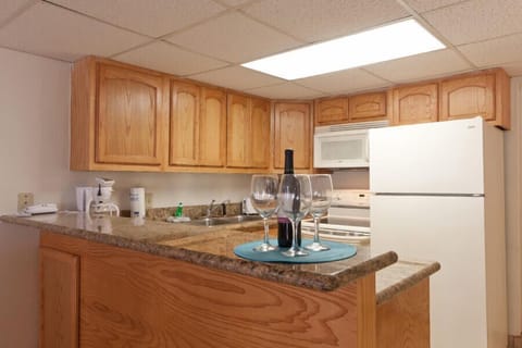 Our open floor plan lets you cook and entertain together.