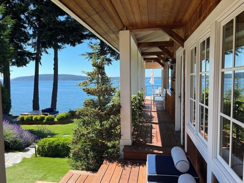 RARE up-close WESTERLY oceanfront  on beautiful Orcas Island