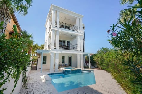 Beaches Be Sippin' - Destiny by the Sea -  Exterior