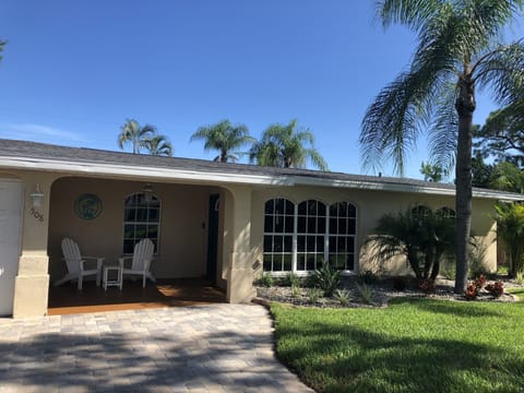 Legacy Beach Villa Front