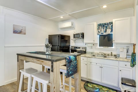 Kitchen | Cooking Basics | Dishware/Flatware