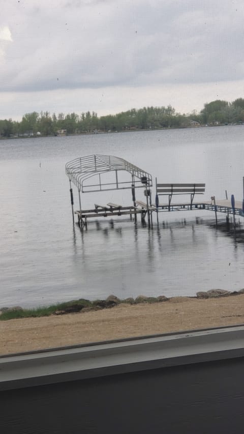 Power boat lift to use with your fishing boat. Plus a long dock to fish from.