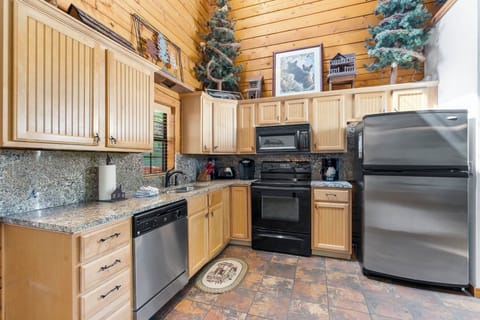 Full Kitchen