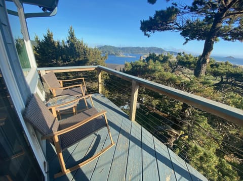 Deck off the master with views of both Garrison Lake and the Sea!
