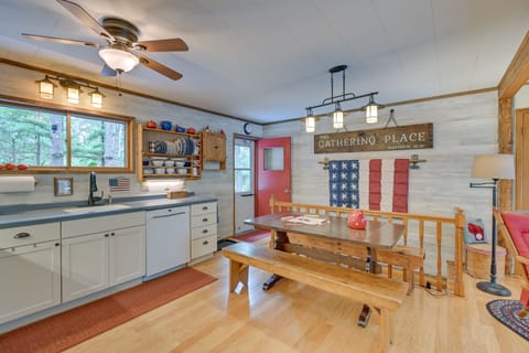 Dining Area | Dishware & Flatware