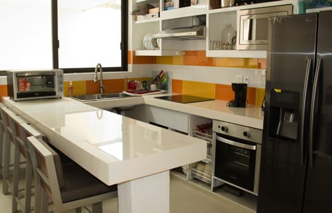 kitchen whit all accesories for cooking