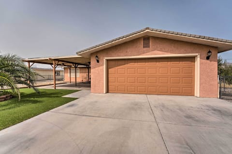 Bullhead City Vacation Rental | 3BR | 2BA | 1,500 Sq Ft | Step-Free Access