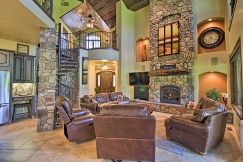 Pinetop Vacation Rental Home | 4BR | 3.5BA | 4,136 Sq Ft