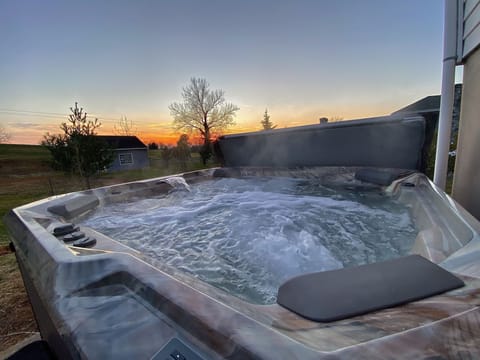 Hot Spring Rhythm 7 person Hot Tub  