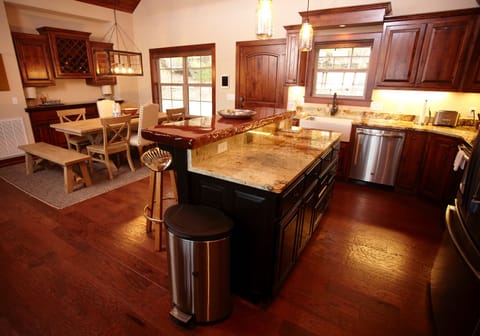 Kitchen, Dining and Bar