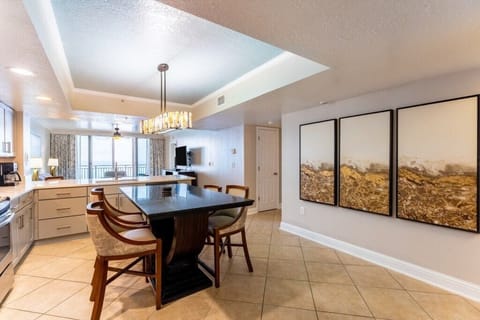 6ClubWyndhamPanamaCityBeach_presidentialkitchen-003