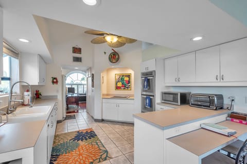 Dual wall mount ovens and flat cooktop