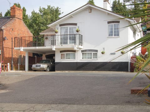 Exterior | Tracara Cottage - Tracara, Horning, near Norwich