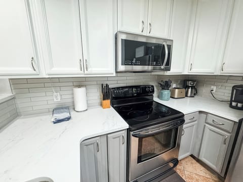 Stainless steel oven, dishwasher, refrigerator