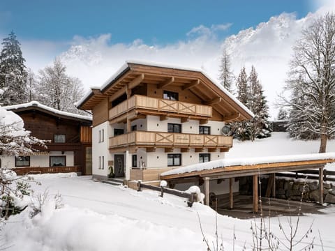 Ferienhaus Paula - Ferienhaus, Dusche und Badewanne, 3 Schlafräume House in Salzburgerland