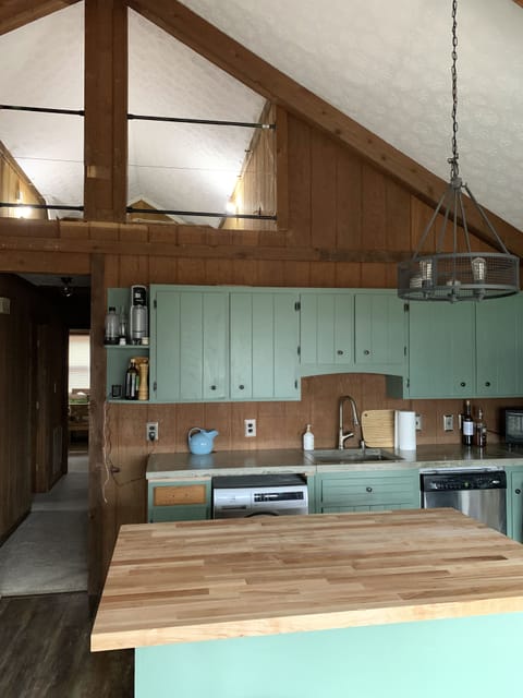 Kitchen and loft