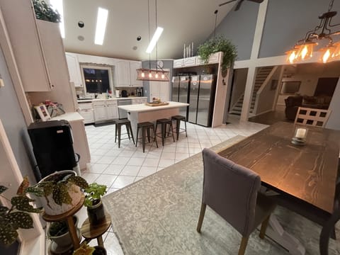 Large kitchen/dining